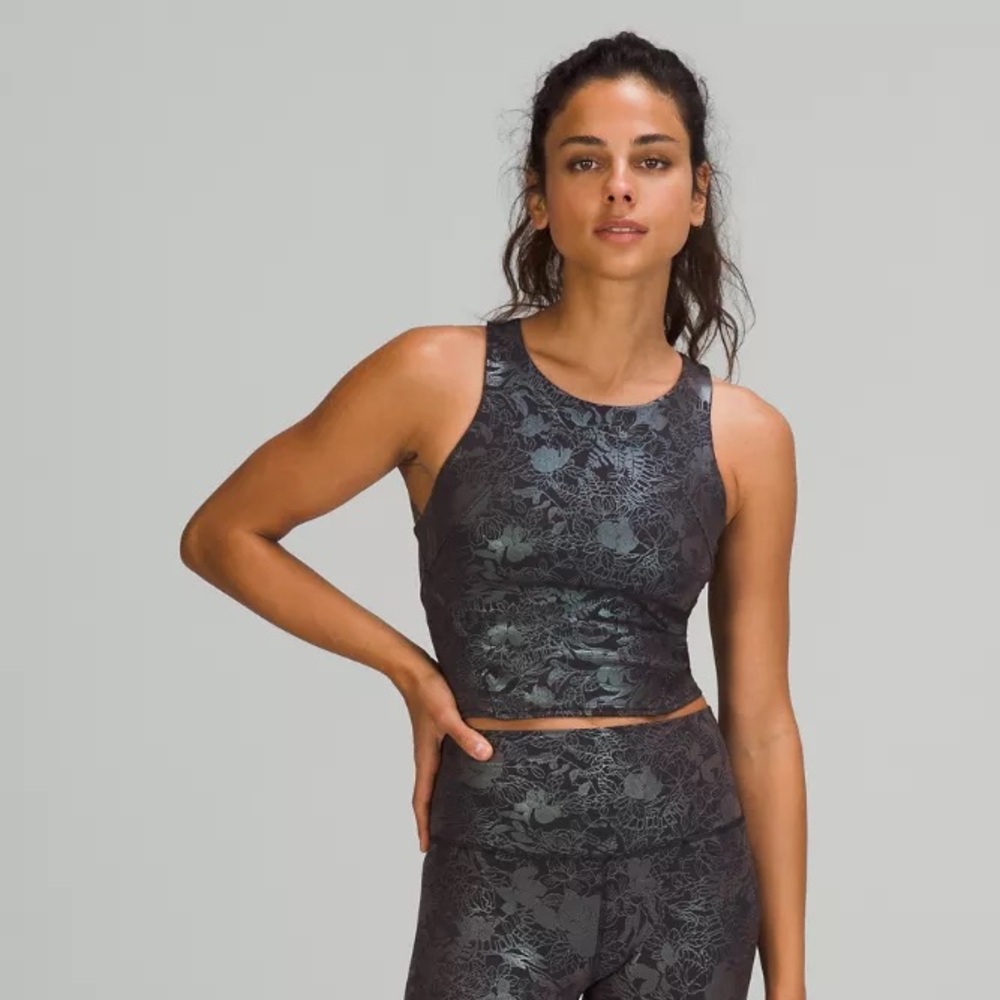 Lululemon Tank size 8 NWT